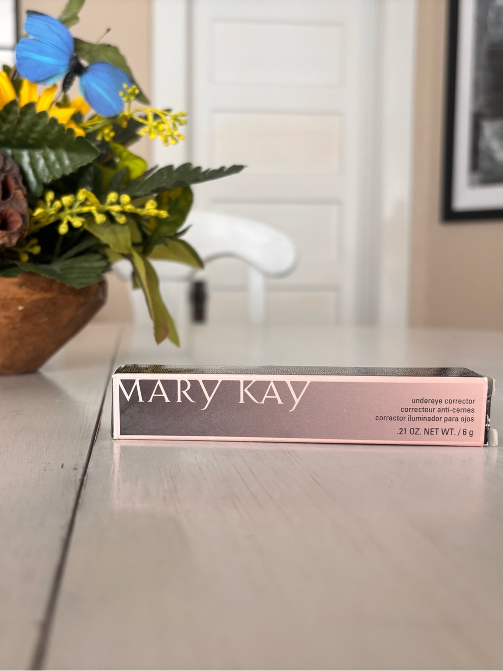 Mary Kay Under-Eye Corrector